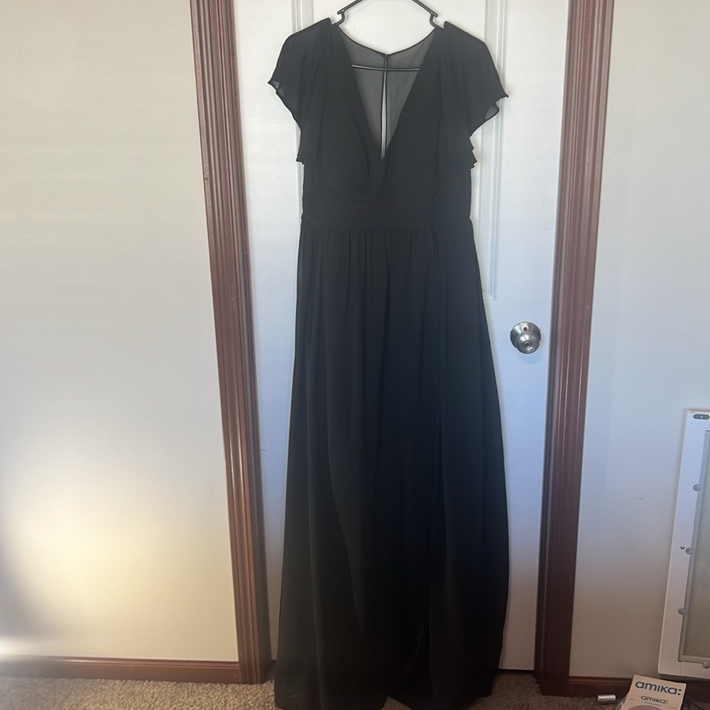 AZAZIE VERNA - A-Line V-Neck Ruched Chiffon Floor-Length Dress black. Damaged﻿ - Picture 2 of 11
